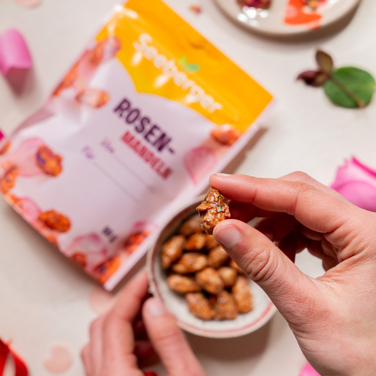 seeberger-amandes-la-rose-amandes-douces-aromatis-es image 3