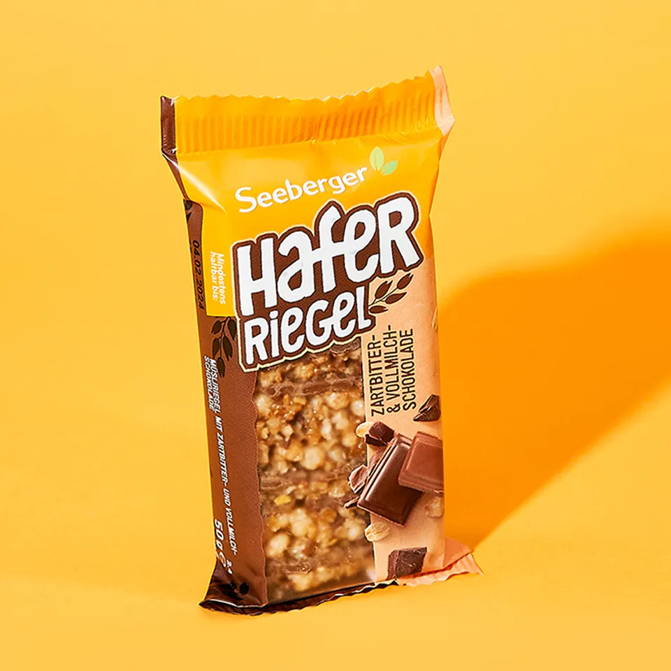 seeberger-barre-l-avoine-chocolat-noir-et-lait-snack-nomade image 1